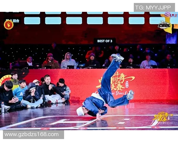 武汉街舞队与南京街舞队技术对决赛后分析与精彩瞬间回顾 武汉街舞队与南京街舞队技术对决赛后分析与精彩瞬间回顾